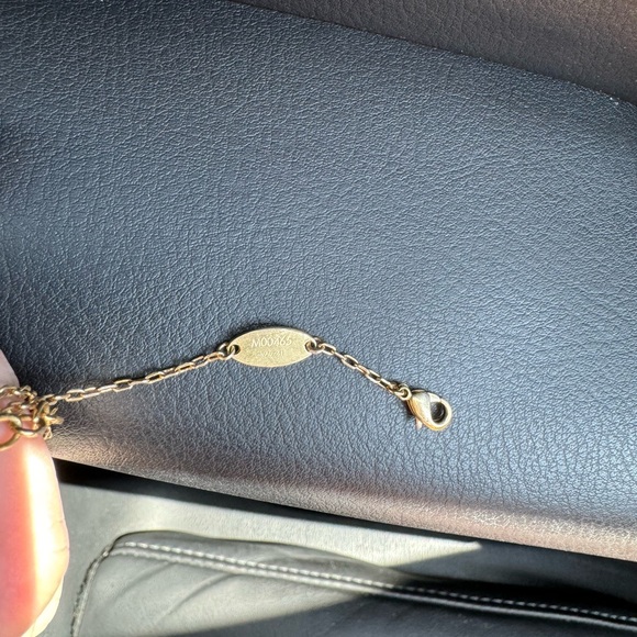 Louis Vuitton heart necklace - Picture 5 of 6